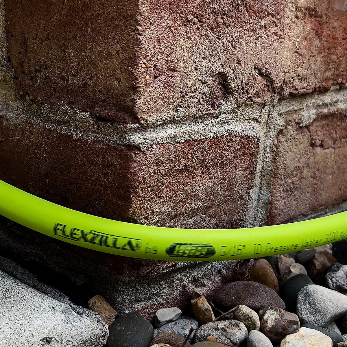 Flexzilla Pressure Washer Hose ZillaGreen color detail