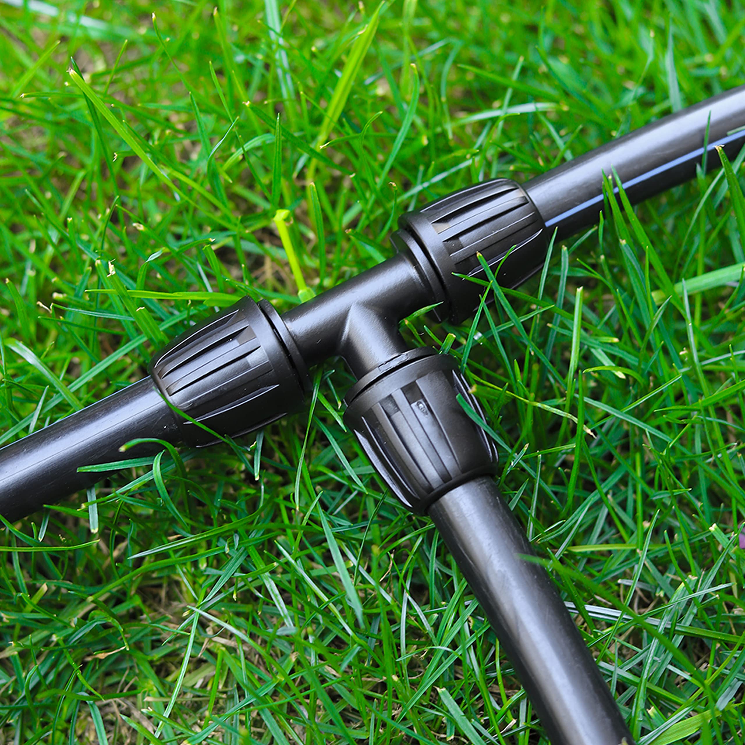 FOGWOWO connectors next to garden tubing