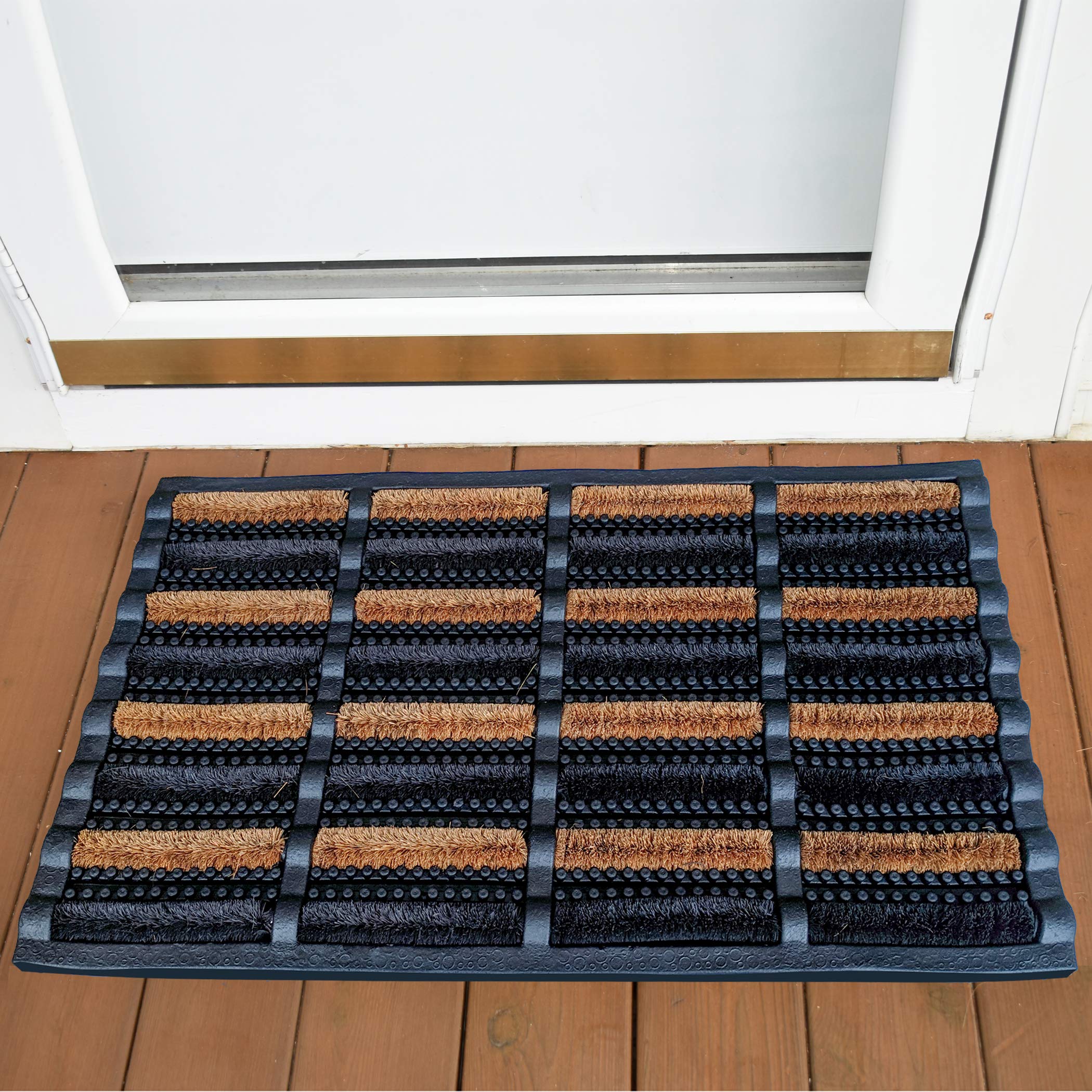 FOOTMATTERS Ninamar Mud Scrubber Tray Mat side view showing coir fibers