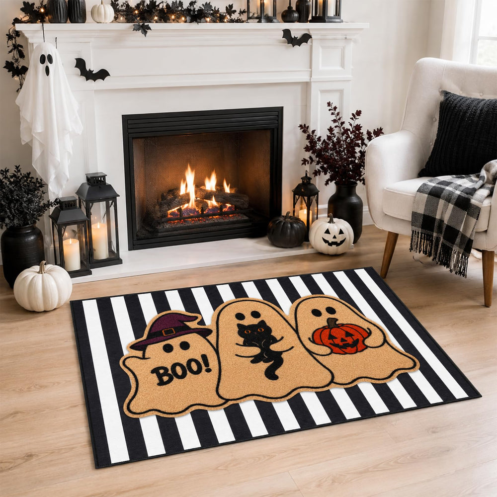 Full view of the Prewplam Halloween Ghost Welcome Doormat Set