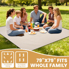 G GOOD GAIN Picnic Blanket folded with snap-button straps