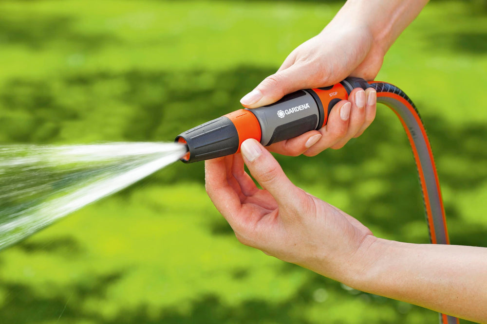 Gardena Cleaning Nozzle side view showing soft grip