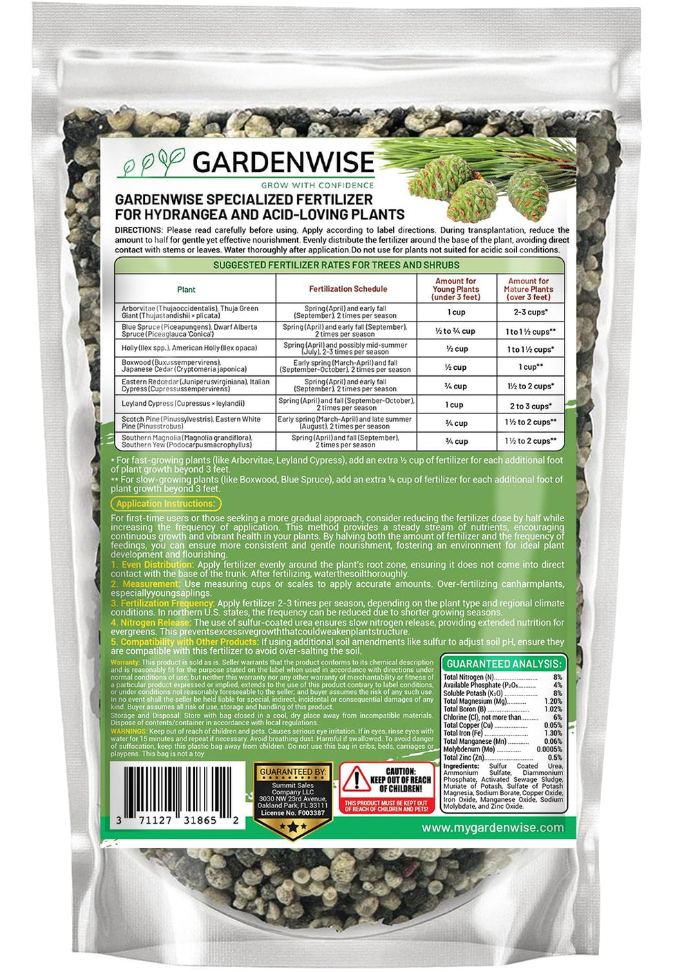GARDENWISE Evergreen Fertilizer application granules close-up
