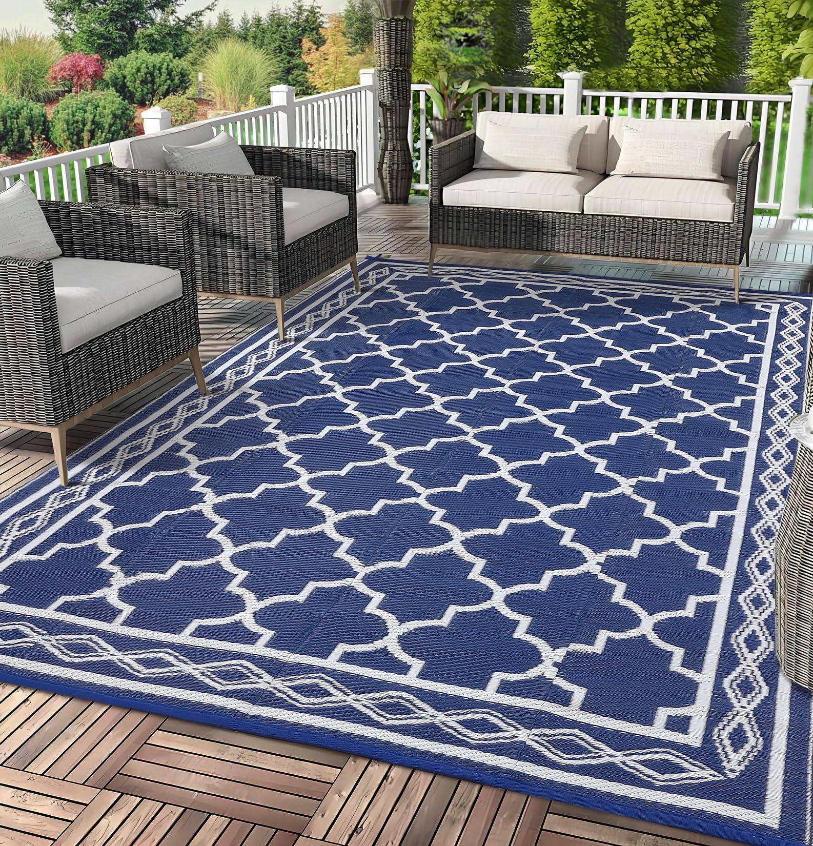 Garvee 8x10 outdoor rug on a beach setting