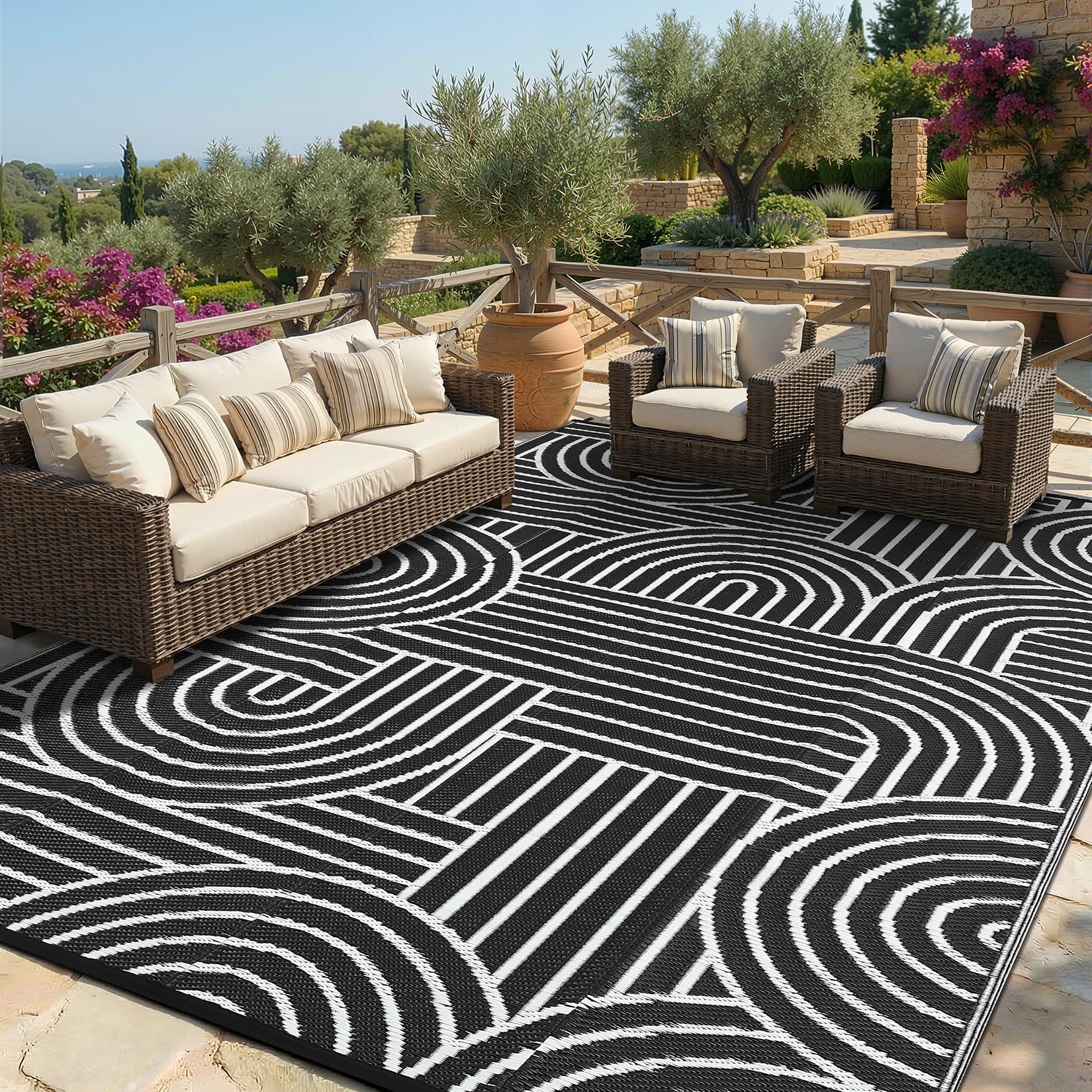 Garvee Outdoor Rug showing double-rainbow texture