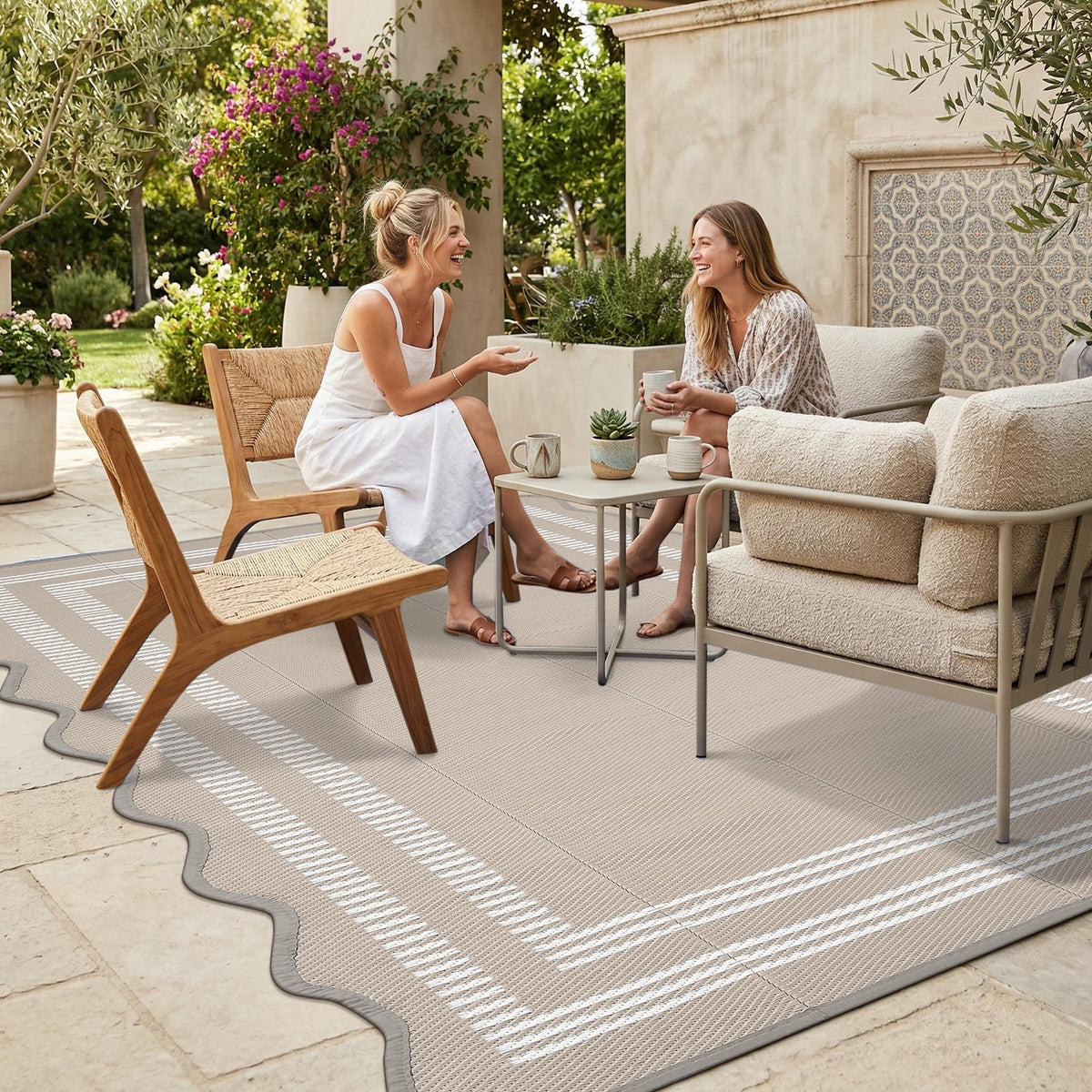 Garvee Scalloped Outdoor Rug 6' x 9' Gray Brown front view