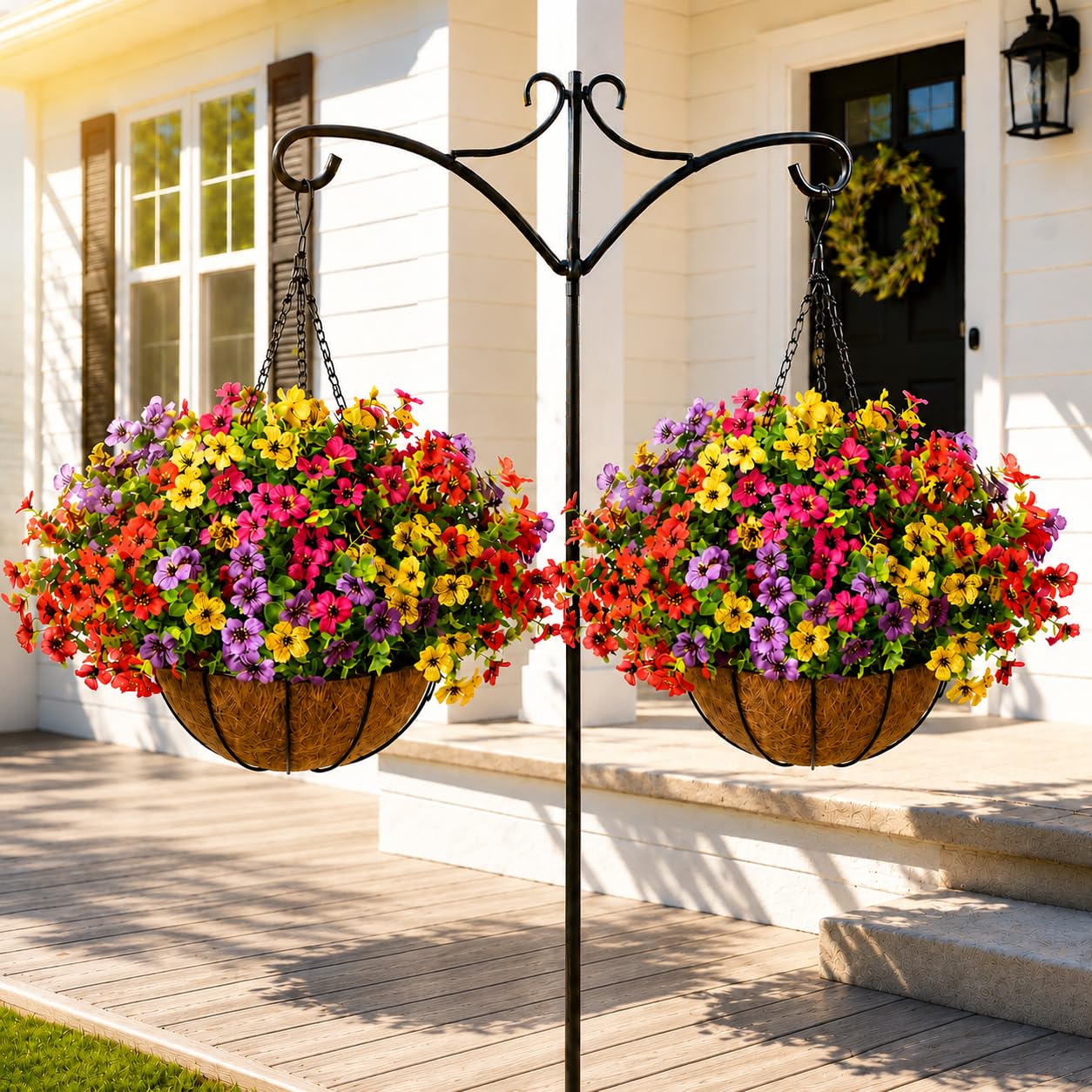 Geegoods hanging baskets set displayed on a patio
