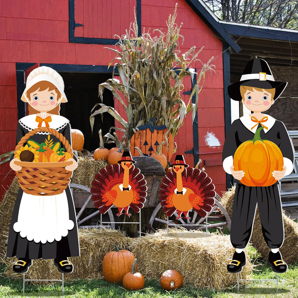 Geetery Fall Thanksgiving yard decorations with pumpkins and hazelnuts