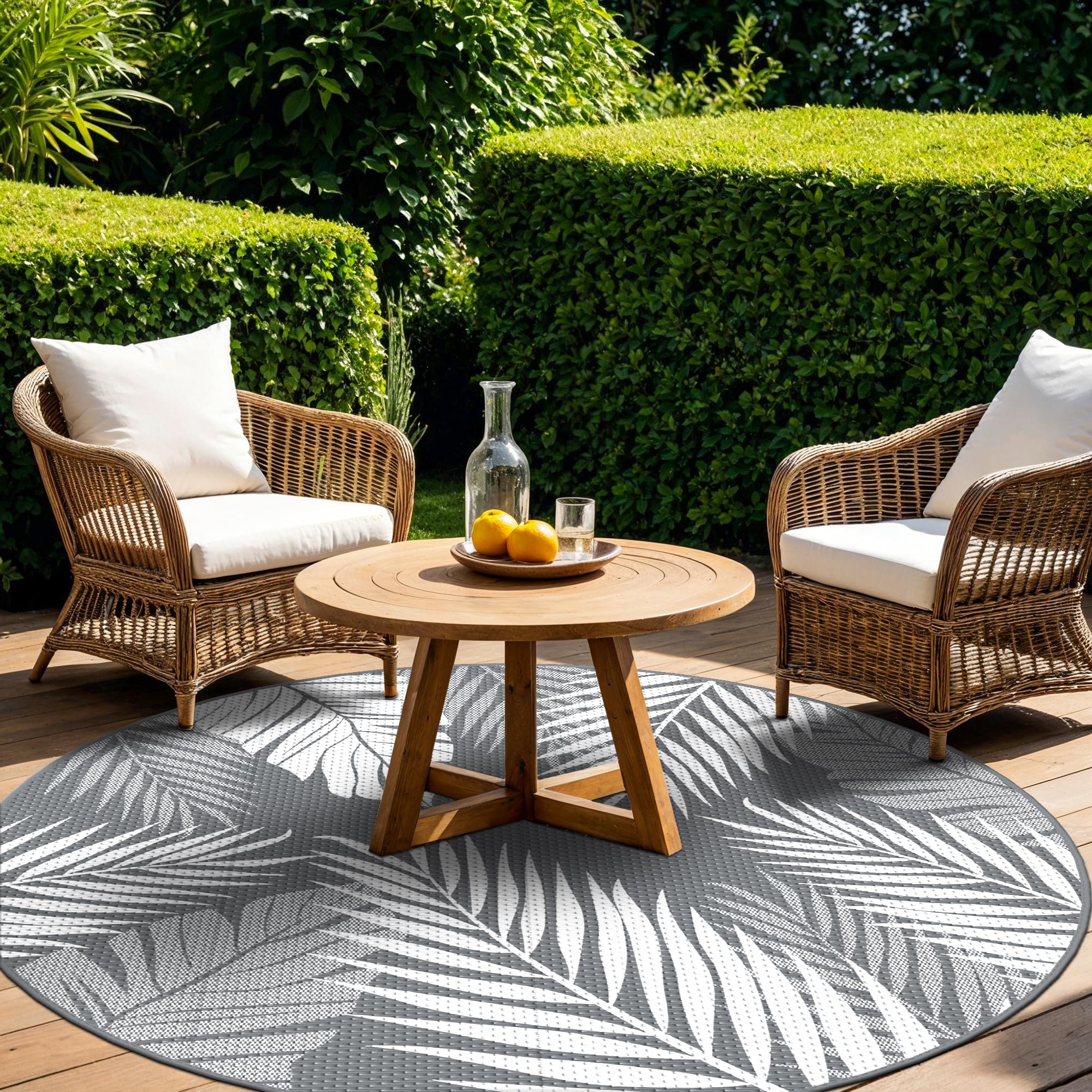 GENIMO 10' Round Outdoor Rug Grey & White Palm Leaf Design