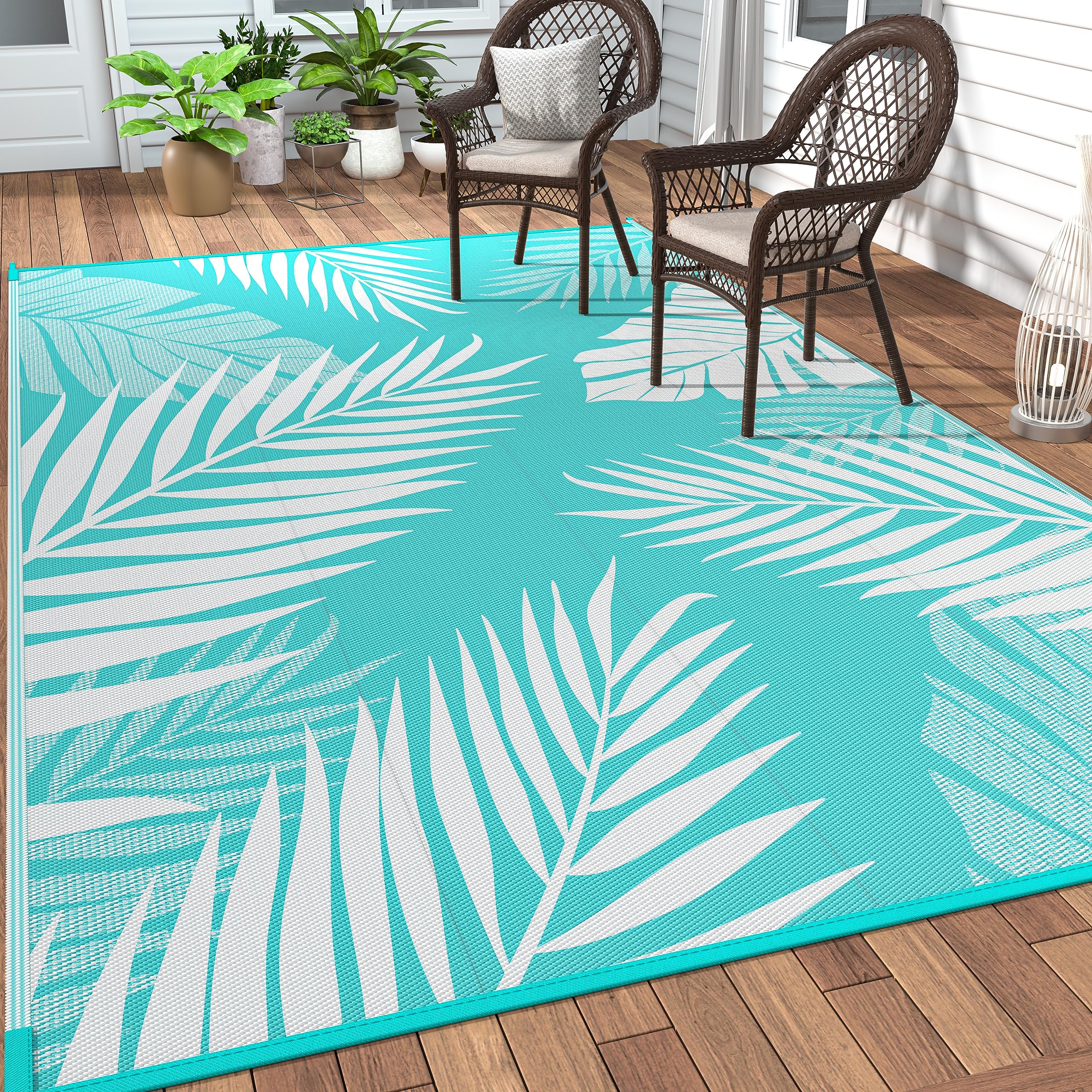 GENIMO 5'x8' outdoor rug navy white palm leaf design front view