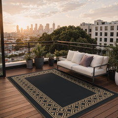 GENIMO 6'x9' outdoor rug in a garden setting