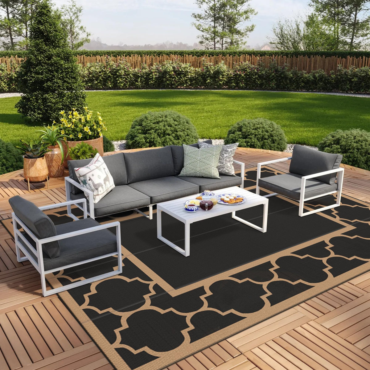 GENIMO Outdoor Rug 10'x14' black and brown front view