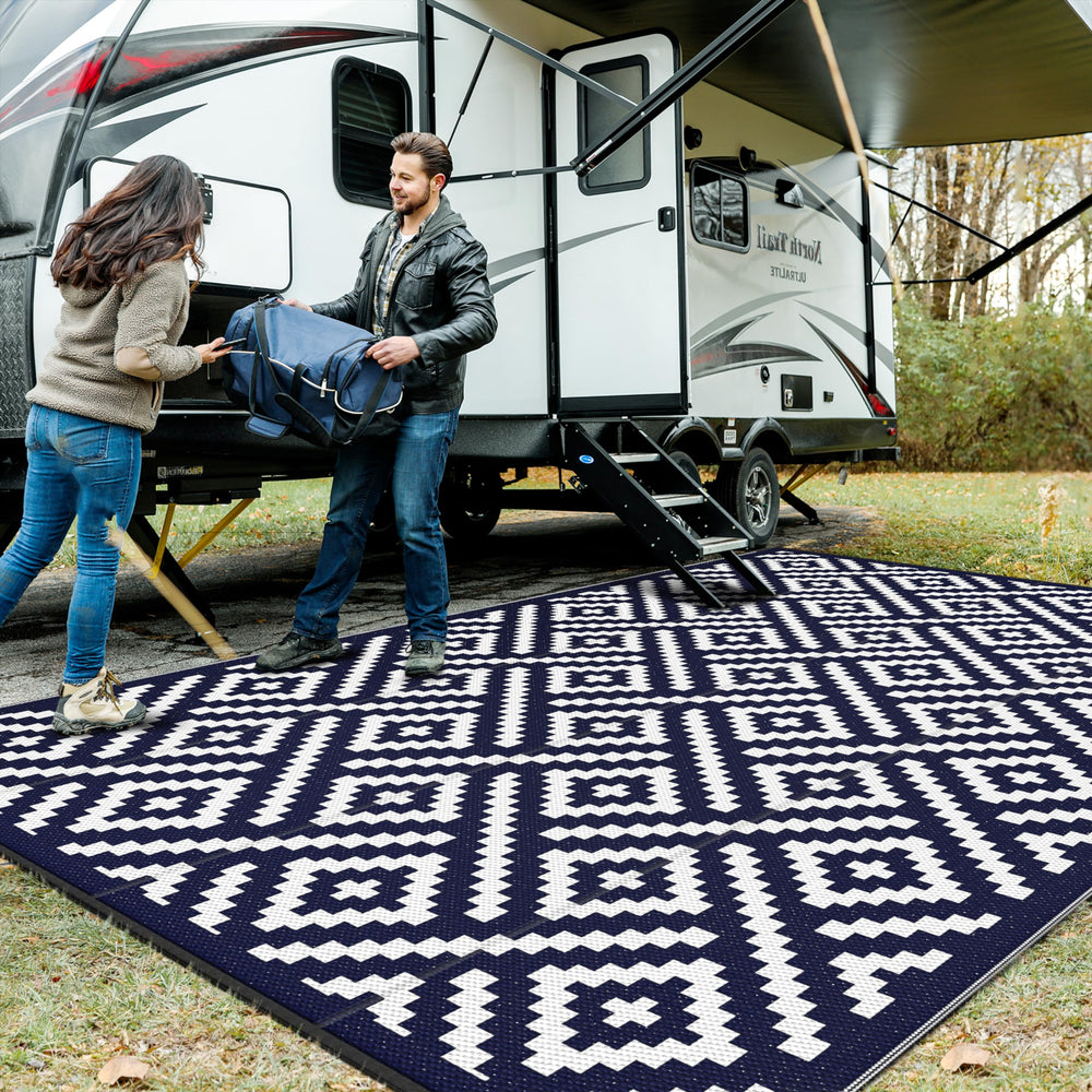 GENIMO Outdoor Rug 10'x14' blue and white geometric pattern