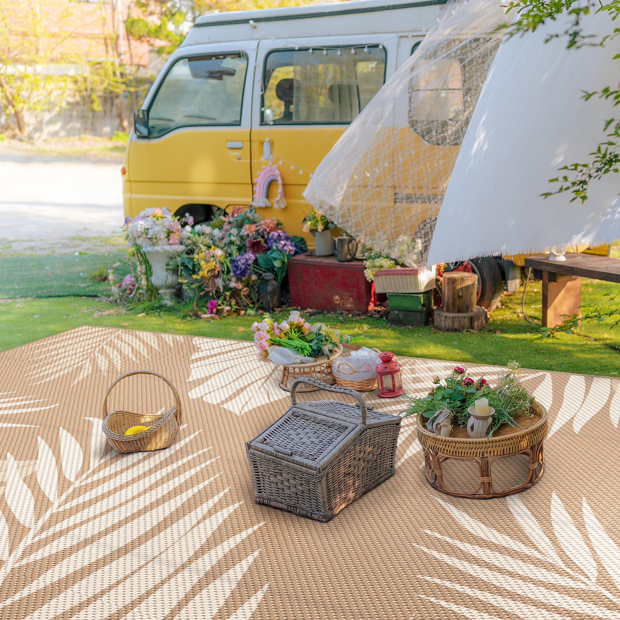 GENIMO Outdoor Rug 10'x14' displayed on patio flooring
