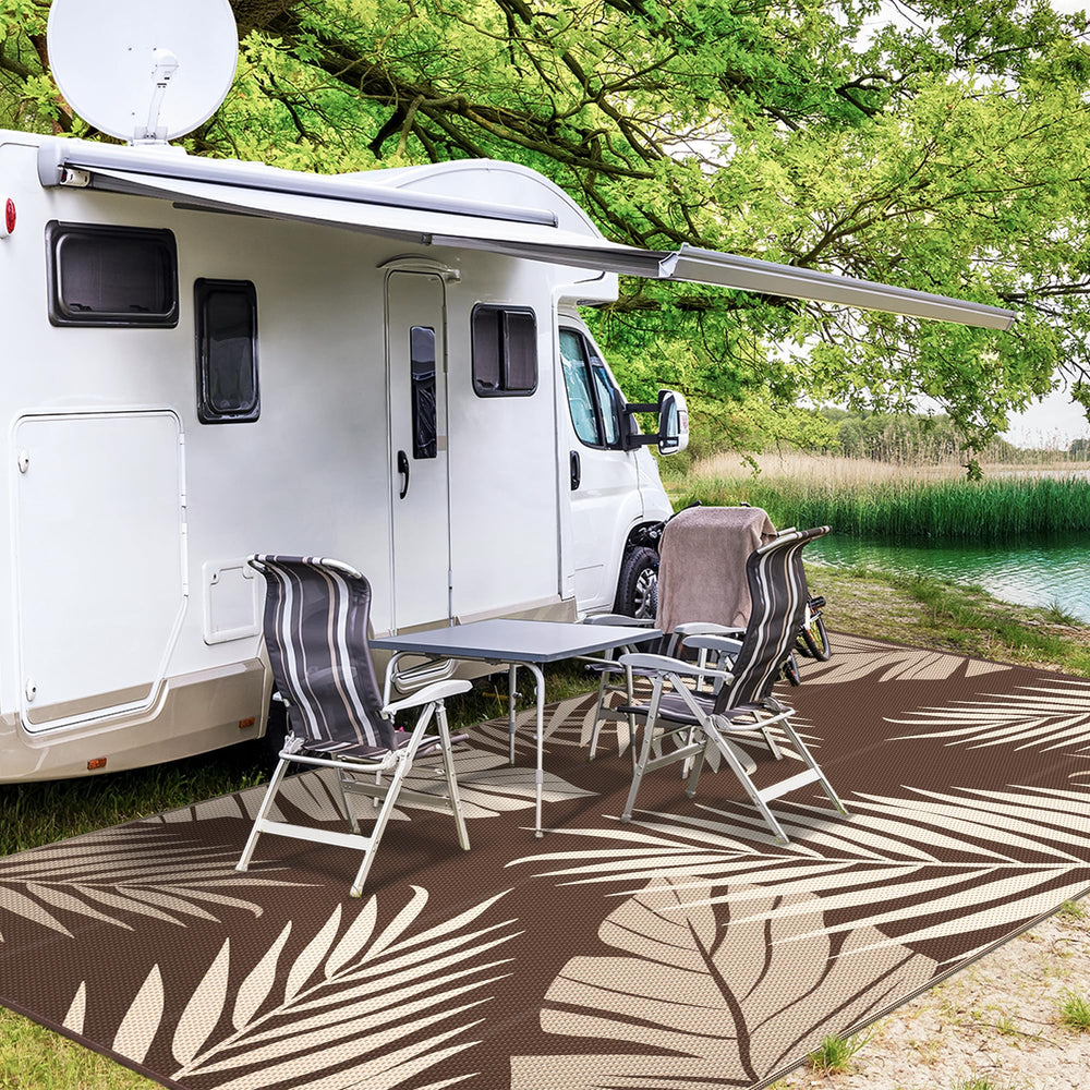 GENIMO Outdoor Rug 10'x14' on patio with outdoor furniture