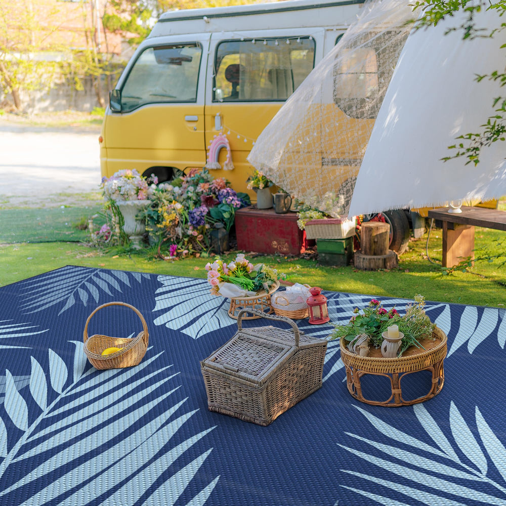 GENIMO Outdoor Rug 10'x14' used at a picnic