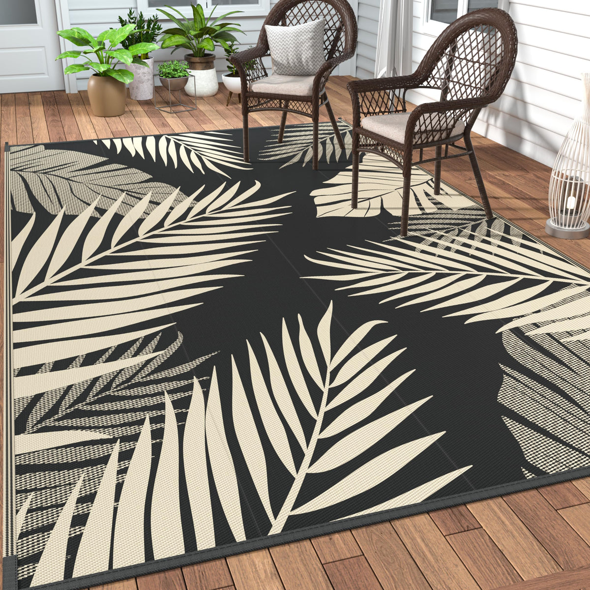 GENIMO Outdoor Rug 4'x6' Black Beige front view