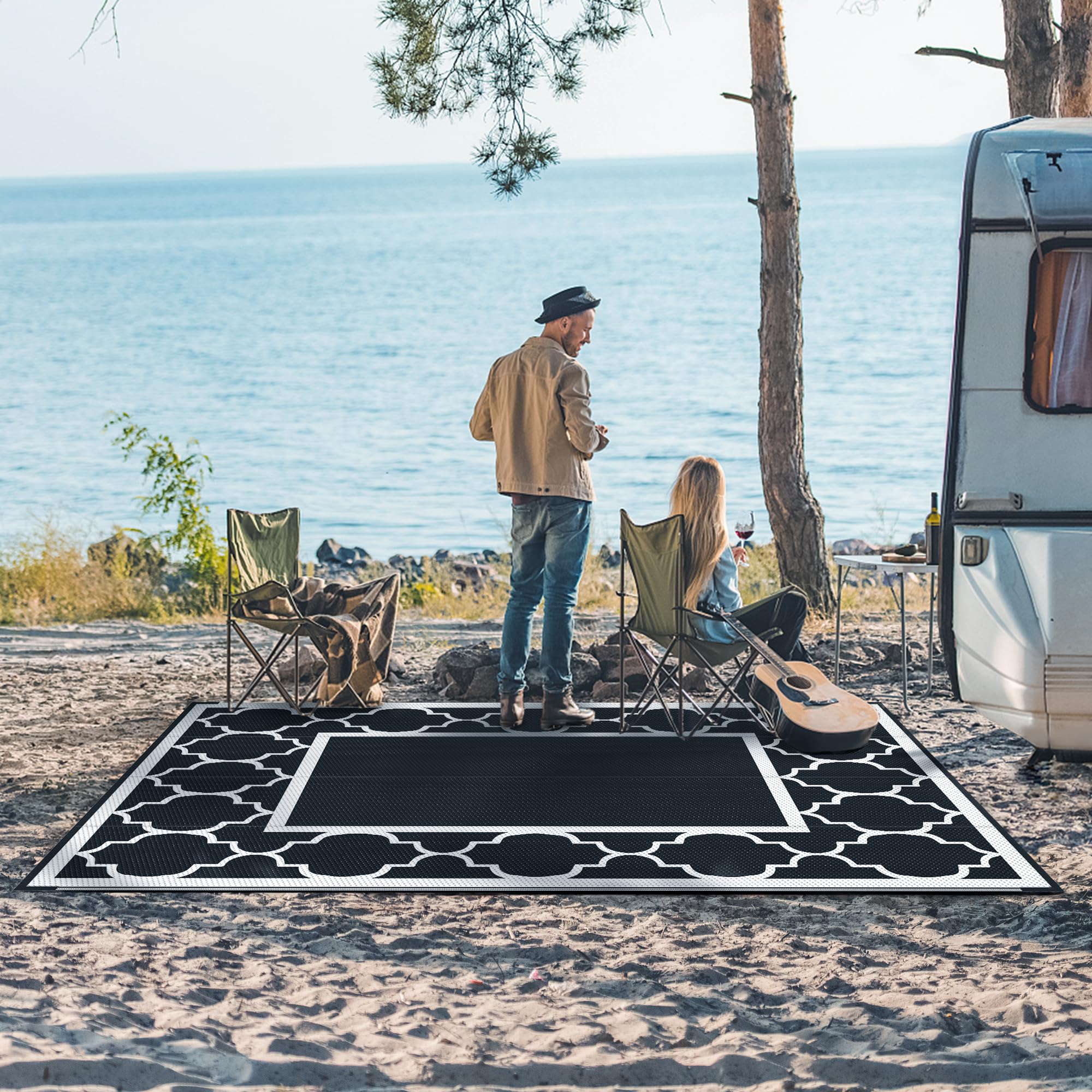 GENIMO Outdoor Rug 5'x8' in outdoor patio setting