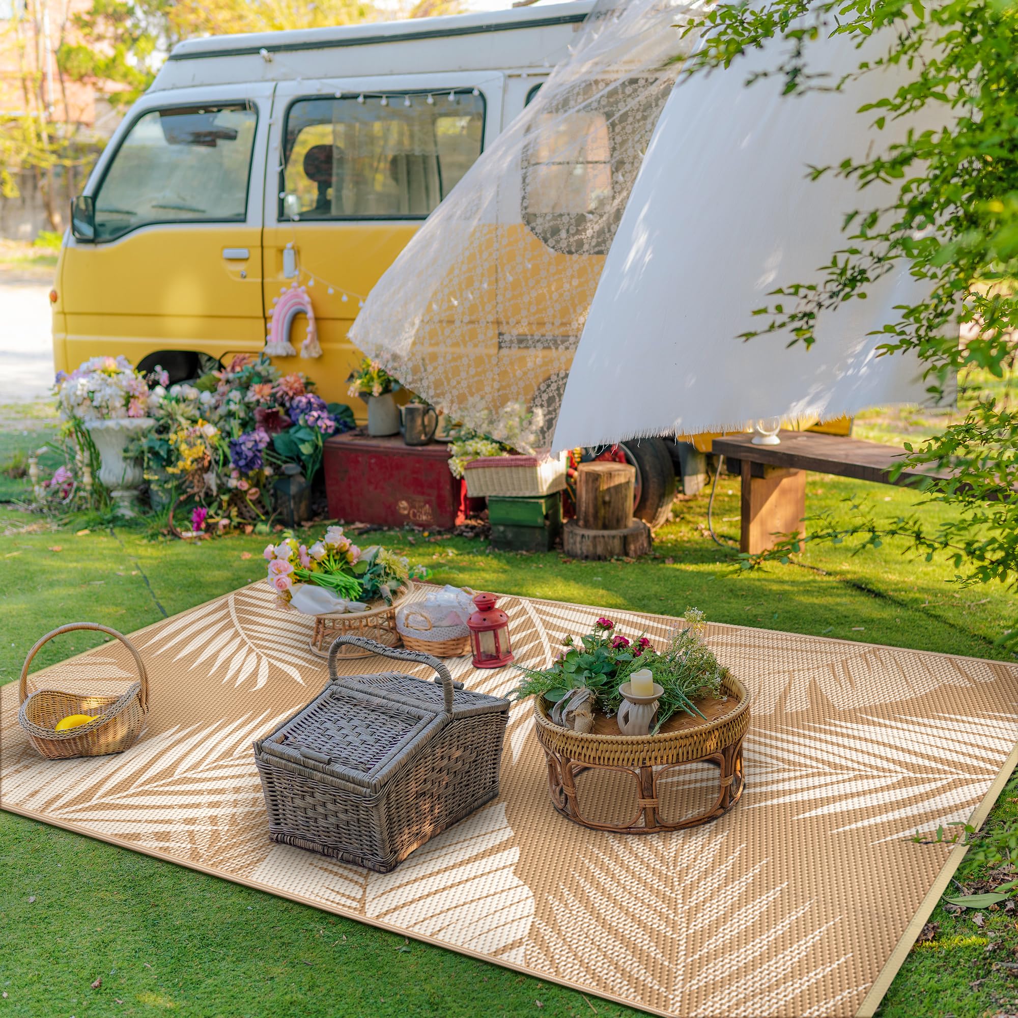 GENIMO Outdoor Rug 5'x8' lightweight and portable carry bag