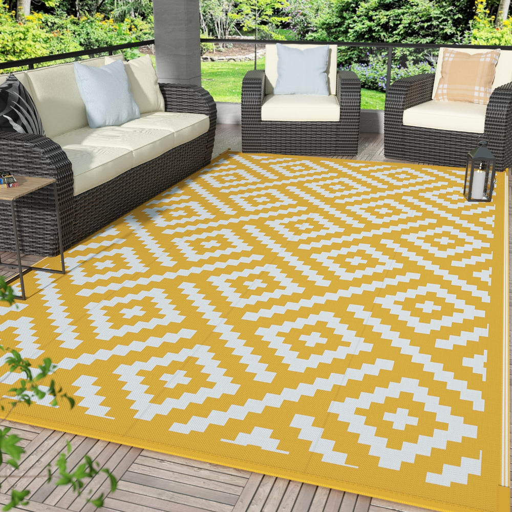 GENIMO outdoor rug 6'x9' yellow and white front view