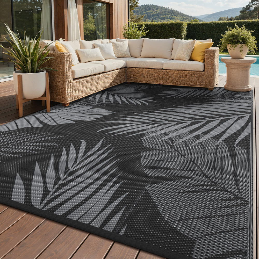 GENIMO Outdoor Rug 8'x10' Black Grey palm leaf design front view
