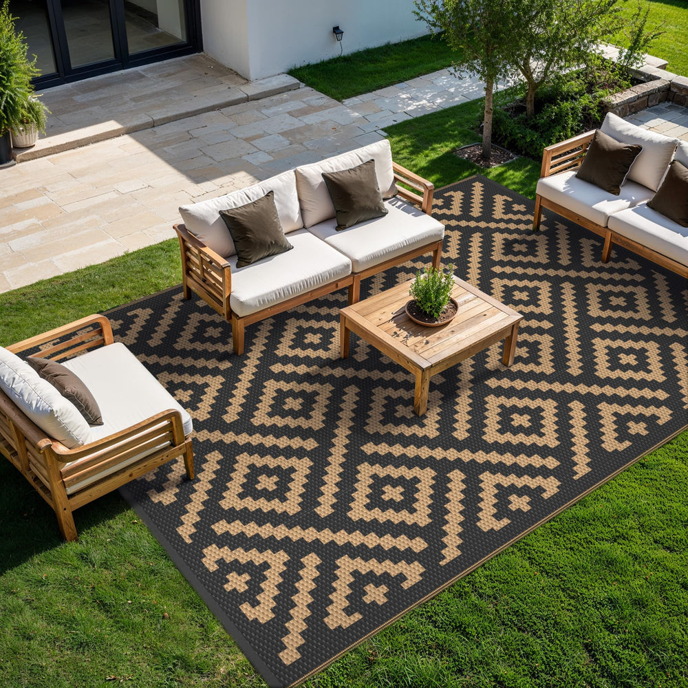 GENIMO Outdoor Rug 8'x10' rolled with carry bag