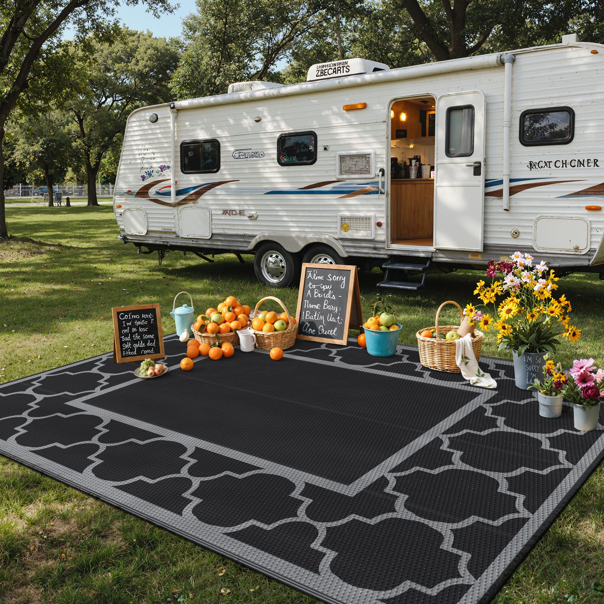 GENIMO outdoor rug 9'x12' black gray pattern detail