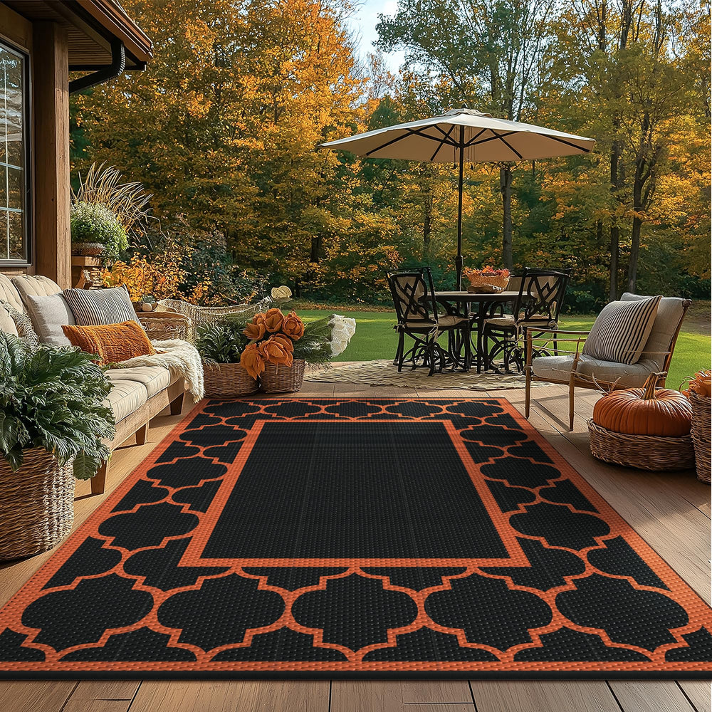GENIMO Outdoor Rug folded for easy transport