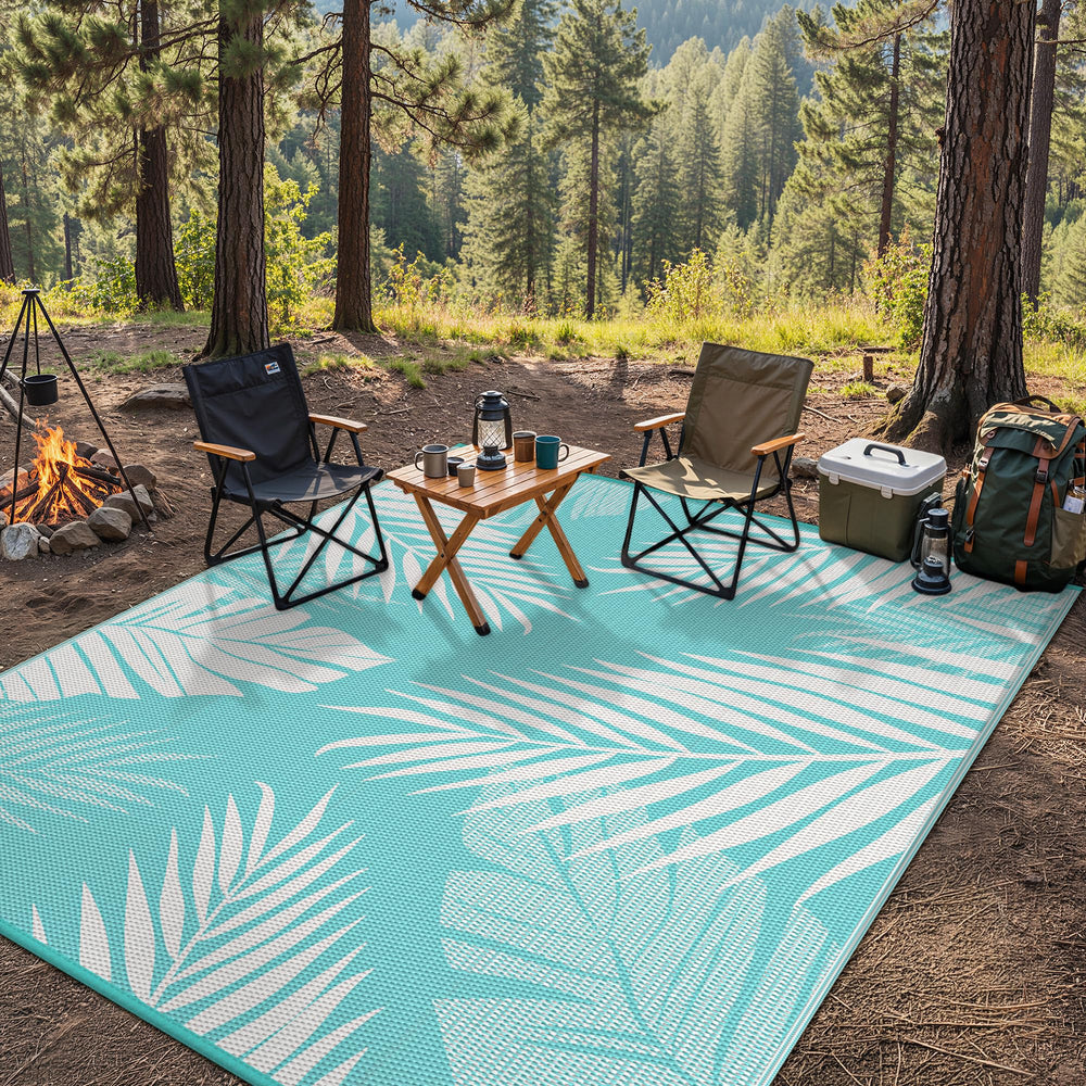 GENIMO Outdoor Rug laid out for a picnic