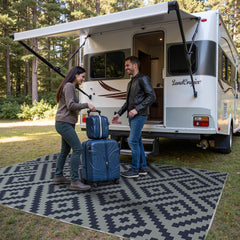 GENIMO Outdoor Rug low-pile surface texture detail