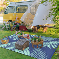 GENIMO Outdoor Rug on a patio setting