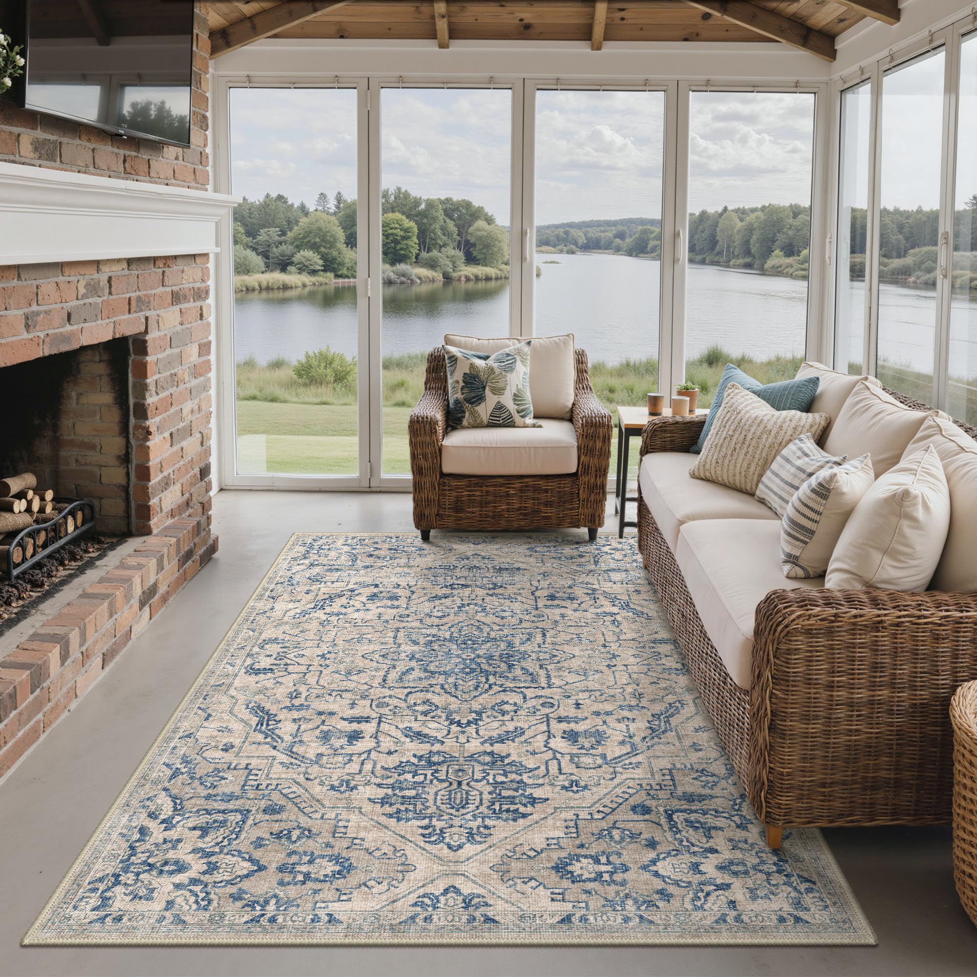 GENIMO Outdoor Rug on patio setting