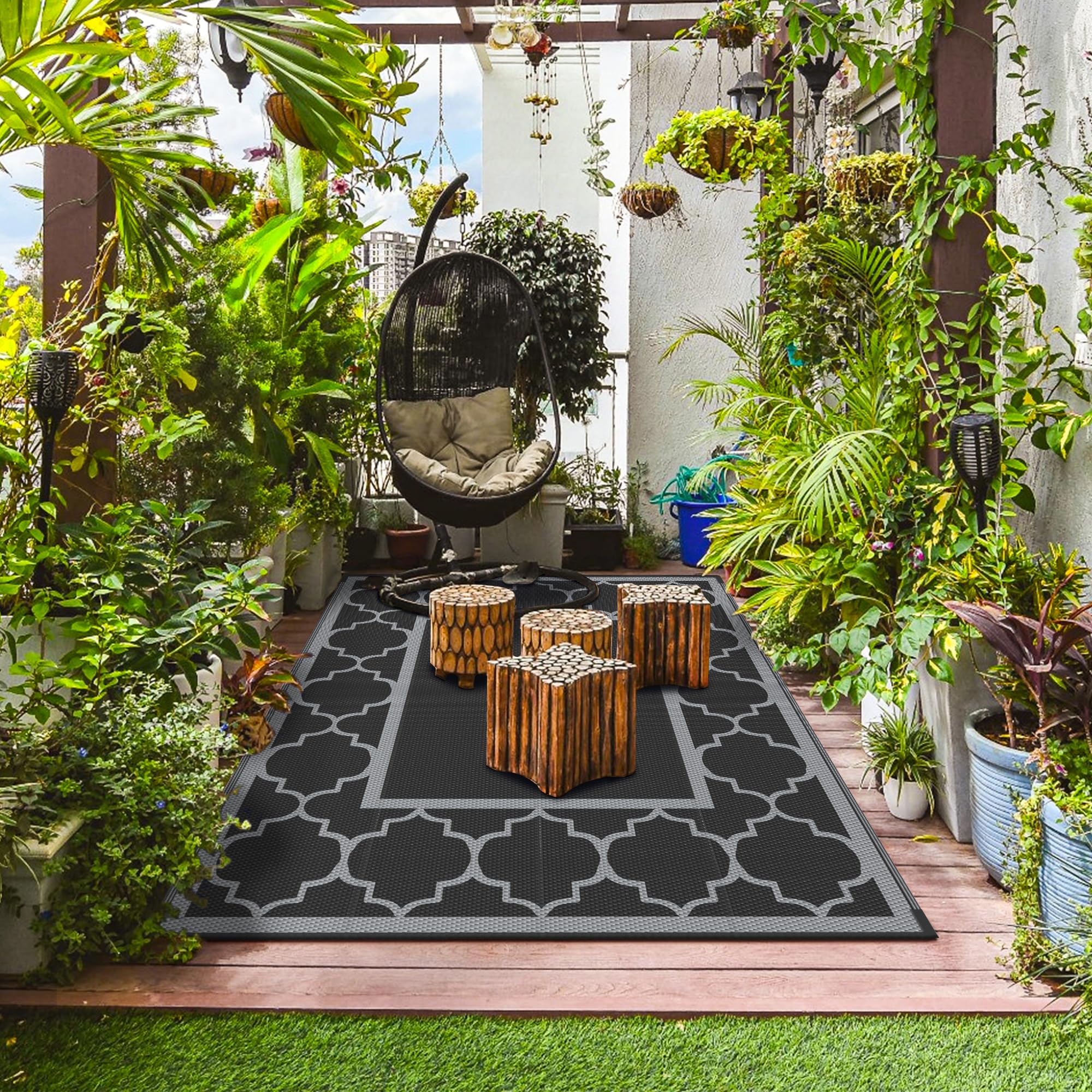 GENIMO Outdoor Rug placed on patio furniture