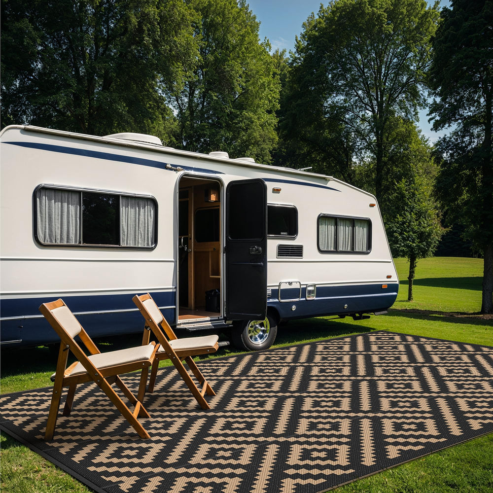 GENIMO Outdoor Rug rolled up with carry bag