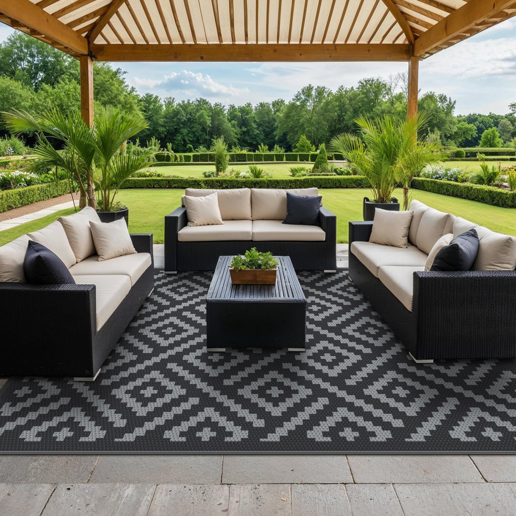 GENIMO outdoor rug showing waterproof surface