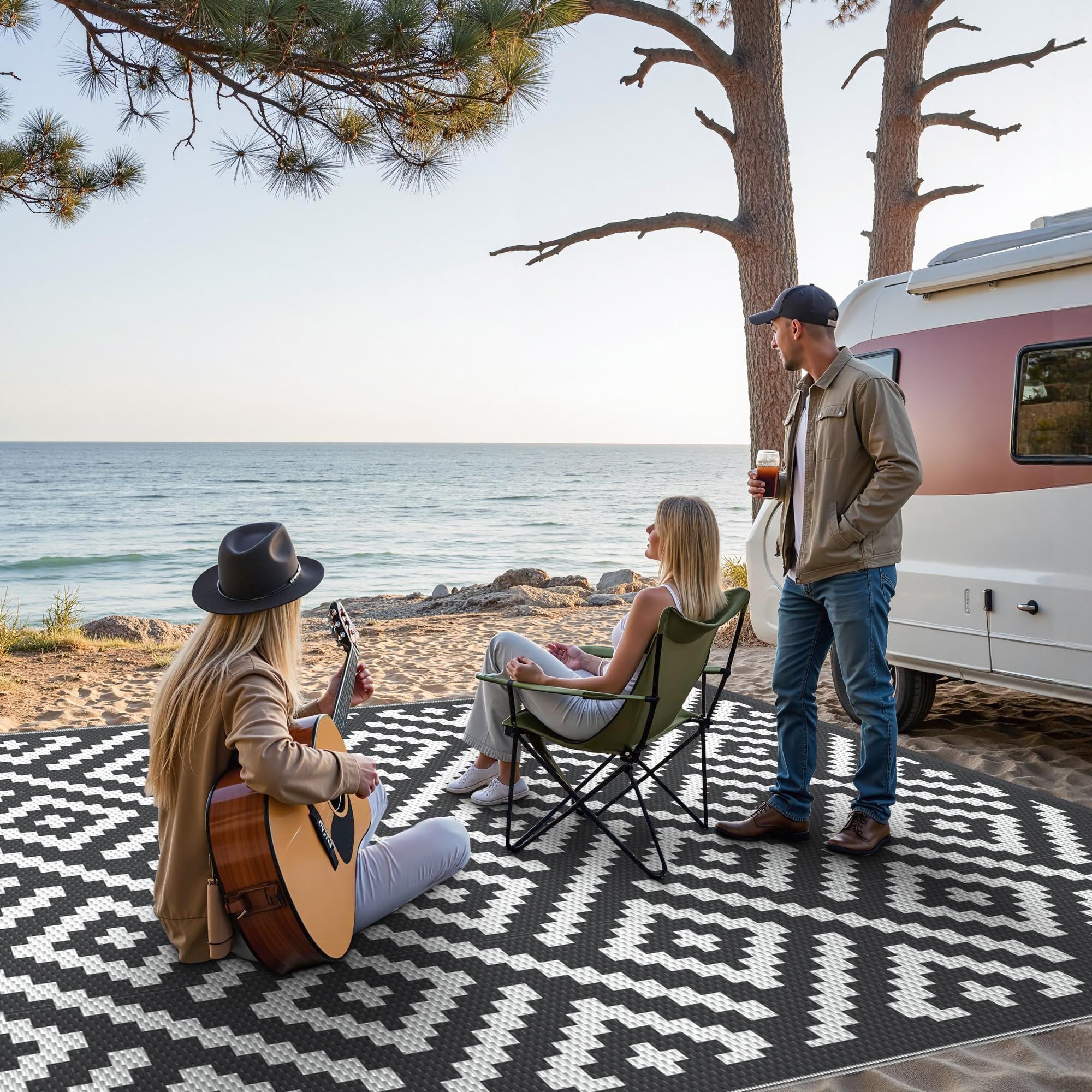GENIMO Outdoor Rug waterproof features displayed outdoors