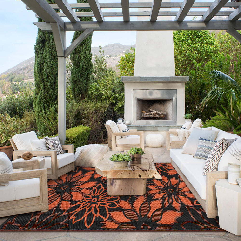 GENIMO Outdoor Rug with family enjoying a picnic