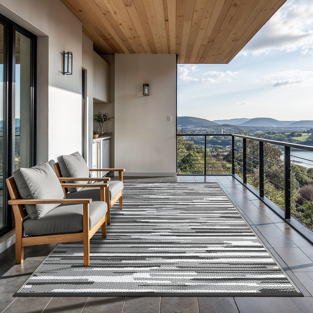 GENIMO rug showing versatility in outdoor use