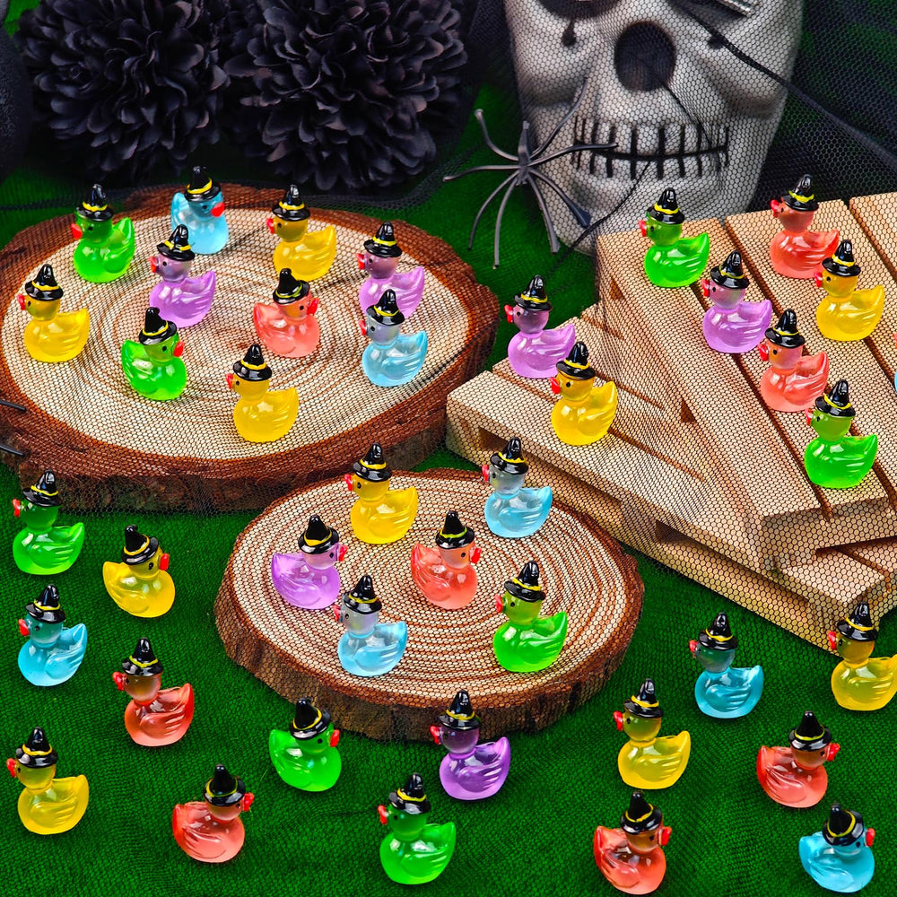 Glow in the dark effect of Feivando mini ducks
