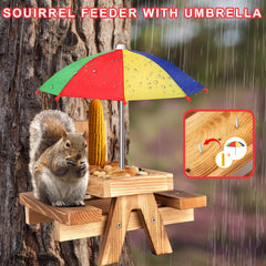 Gnodry Squirrel Feeder with Corn Cob in Use