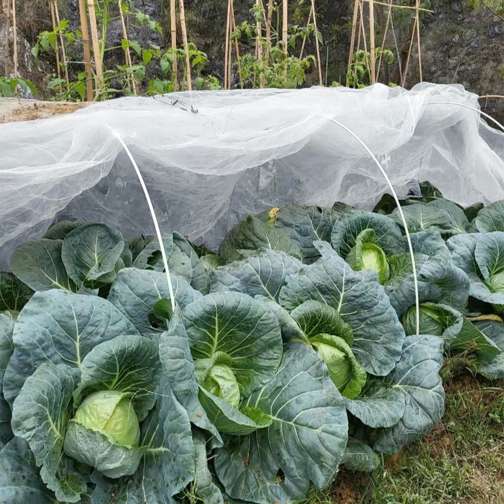 GonLei Garden Netting rolled up for storage