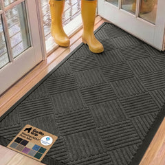GORILLA GRIP WeatherMAX Door Mat front view in gray diamond design