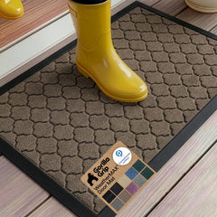 GORILLA GRIP WeatherMAX Doormat front view in beige quatrefoil design