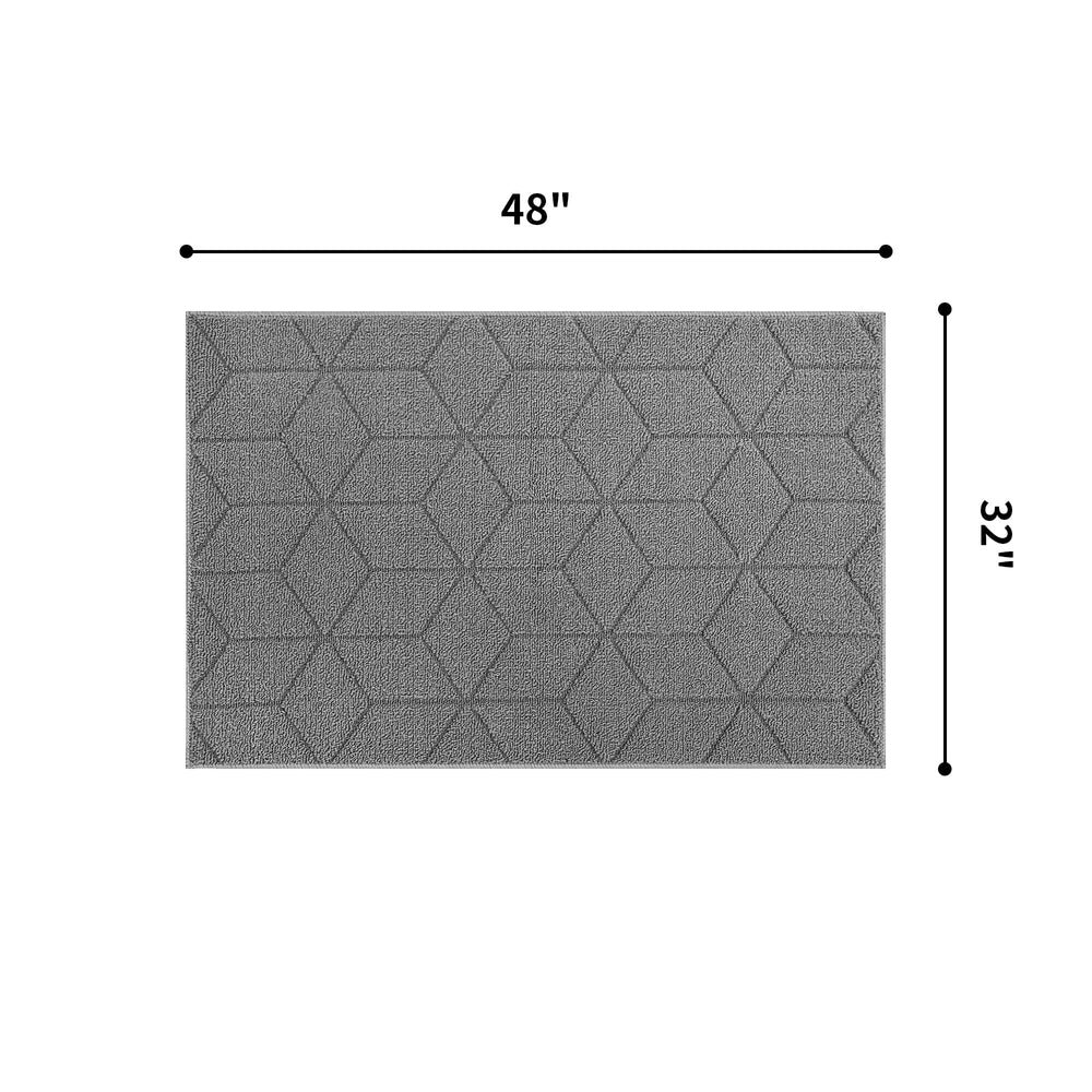 GRANNY SAYS Doormat 32x48 Grey being cleaned