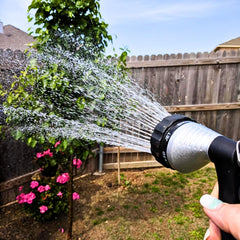 GREEN MOUNT Water Hose Nozzle showing adjustable spray pattern