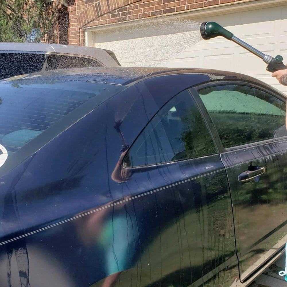 GREEN MOUNT Watering Wand showing adjustable spray patterns