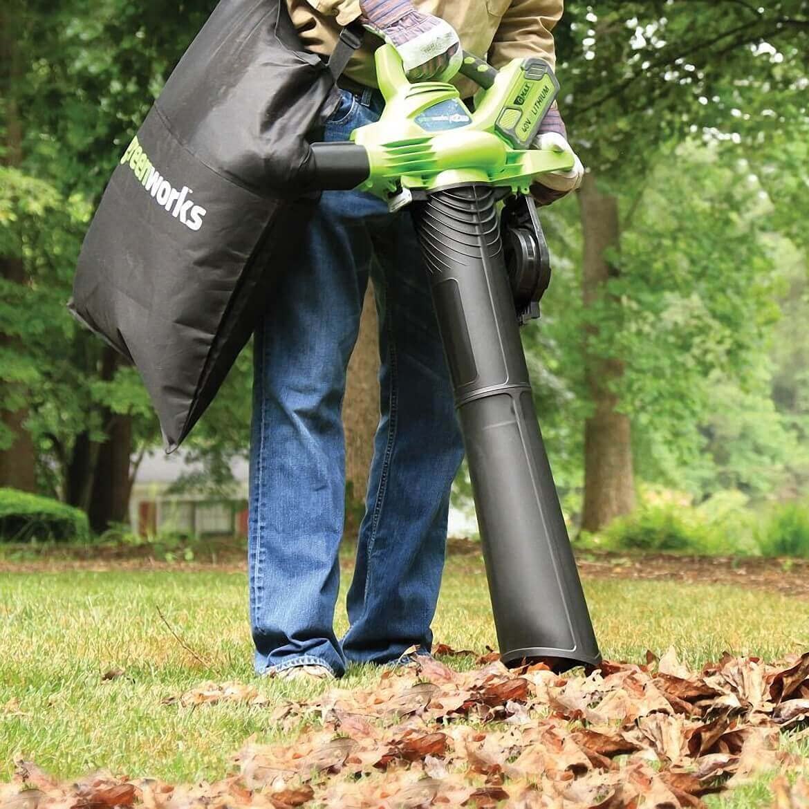 Greenworks 40V Leaf Blower/Vacuum with variable speed dial and Turbo button