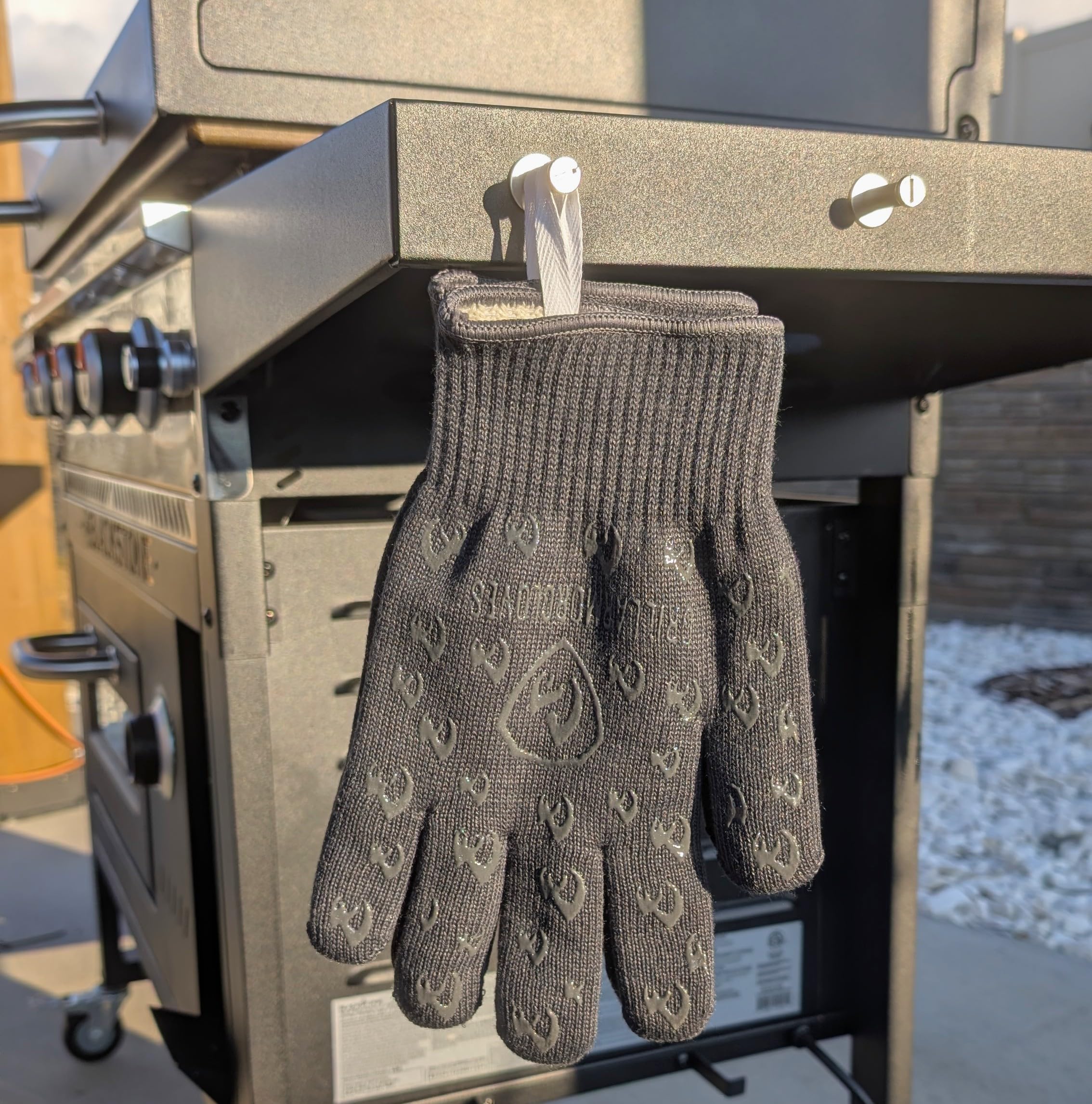 Grill Armor Gloves packed in original packaging