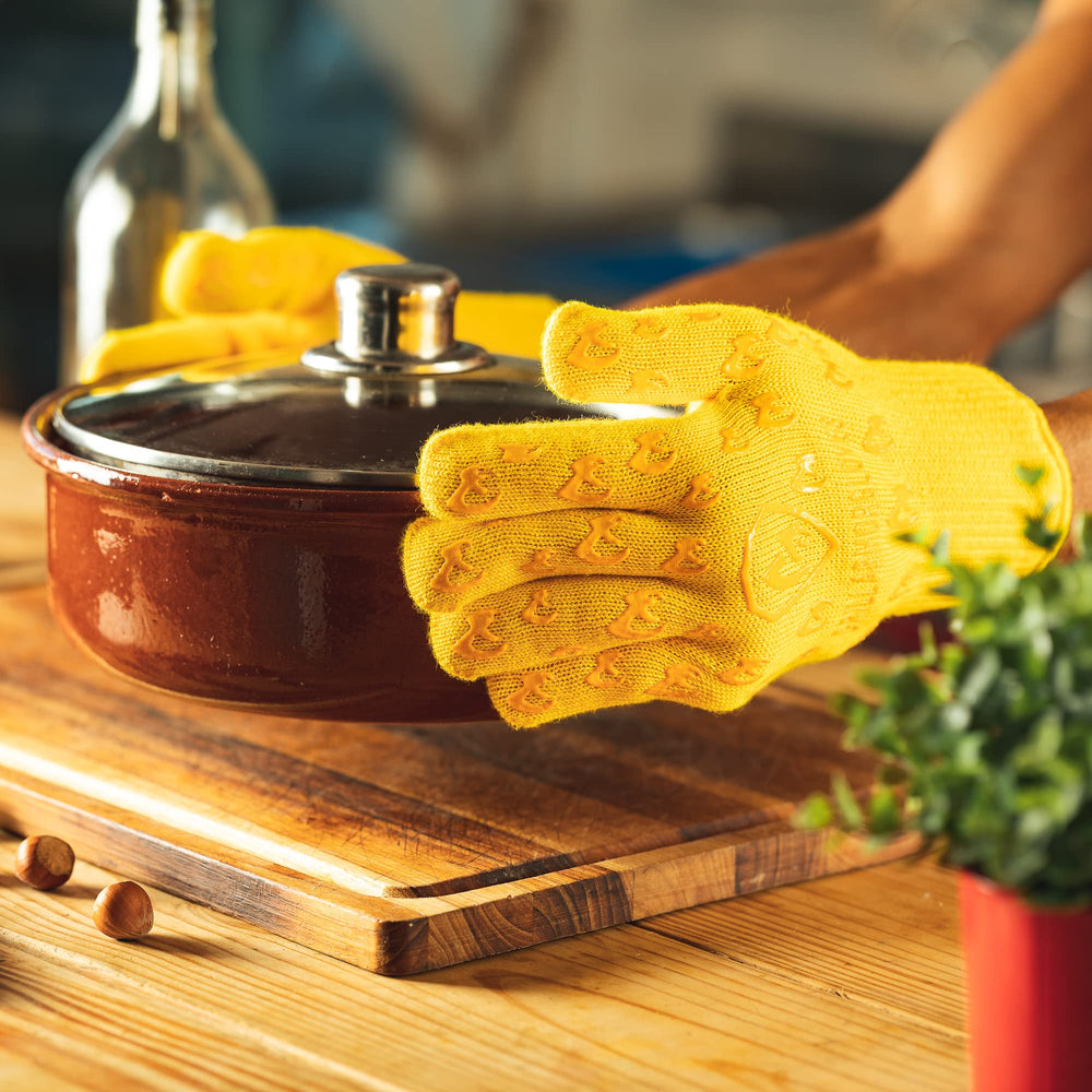 Grill Armor Gloves showing flexible design and grip