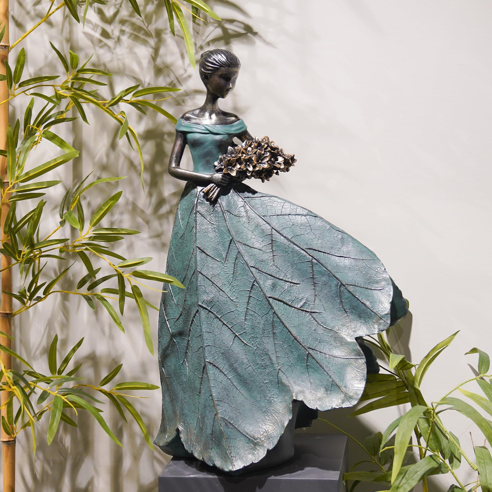 Guichifun Fairy Statue with bird close-up